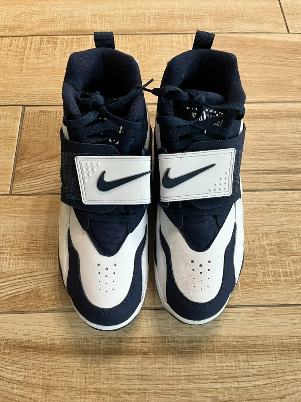 Unisex NEW Nike Air Diamond Turf FZ8224-101 - Mens 11.5 / Womens 13